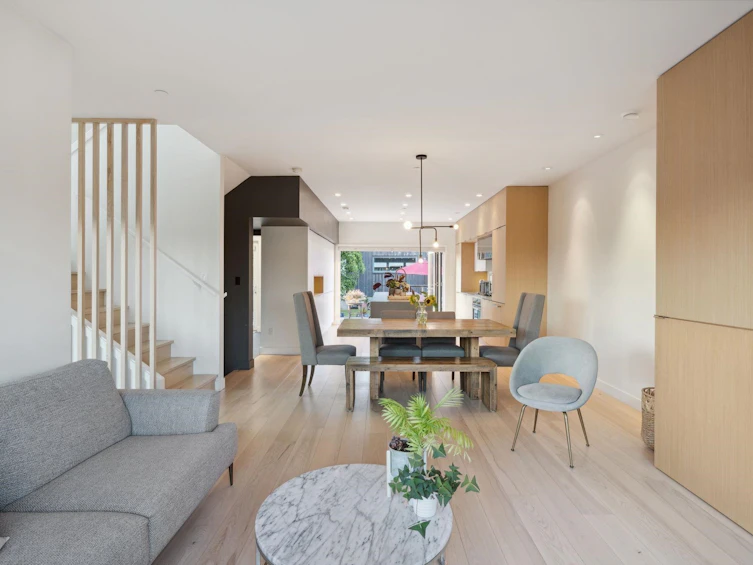 57 W 41st Avenue, Vancouver, BC, V5Y 2R8 - 3