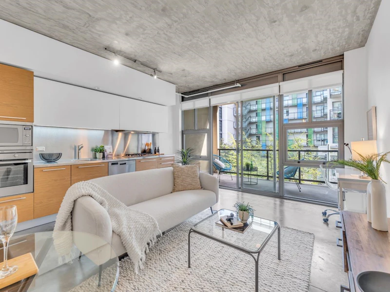 207 - 388 W 1st Avenue, Vancouver BC V5Y 0B2