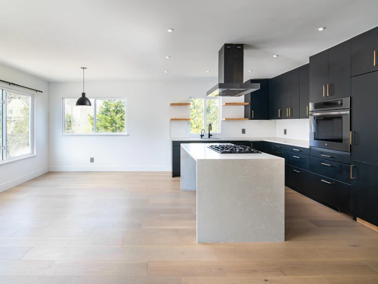 1190 Edgewater Drive, Squamish, BC - 4