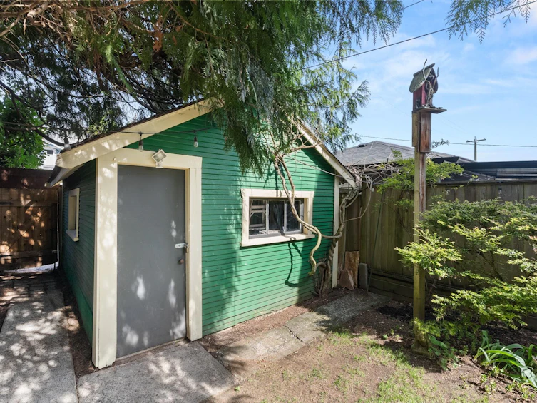 1363 E 13th Avenue, Vancouver, BC, V5N 2B5 - 38
