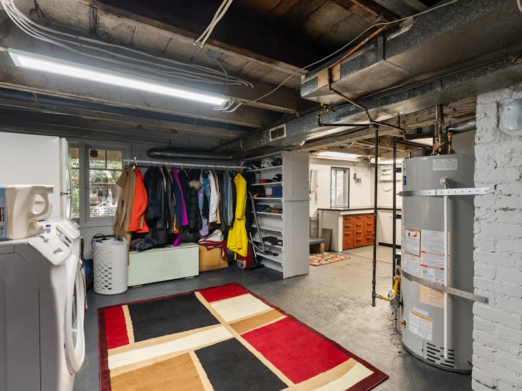 1363 E 13th Avenue, Vancouver, BC, V5N 2B5 - 27