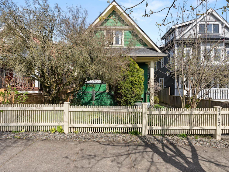 1363 E 13th Avenue, Vancouver, BC, V5N 2B5 - 2