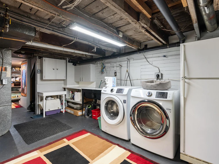 1363 E 13th Avenue, Vancouver, BC, V5N 2B5 - 28