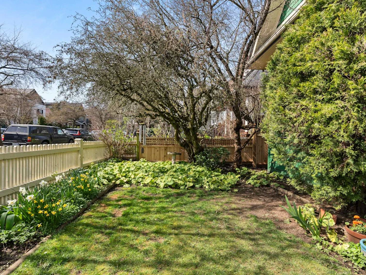 1363 E 13th Avenue, Vancouver, BC, V5N 2B5 - 35