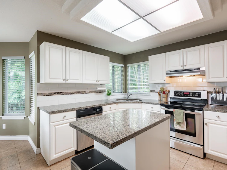 1580 Wintergreen Place, Coquitlam, BC, V3E 2V5 - 8