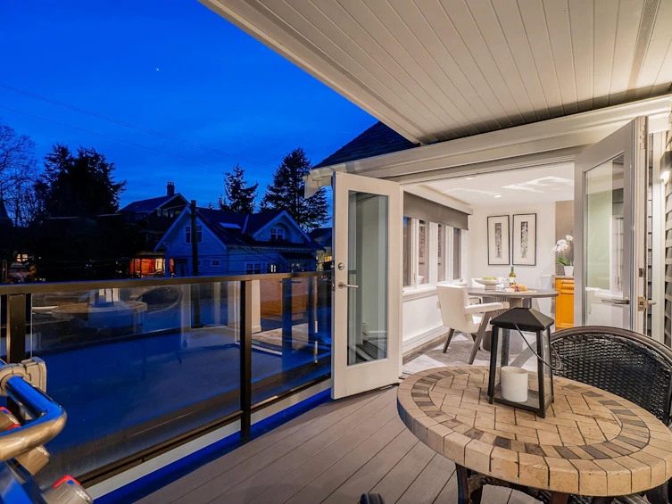 3262 W 1st Avenue, Vancouver, BC, V6K 1H5 - 9