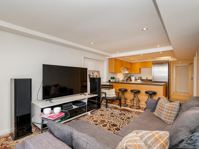 3262 W 1st Avenue, Vancouver, BC, V6K 1H5 - 30