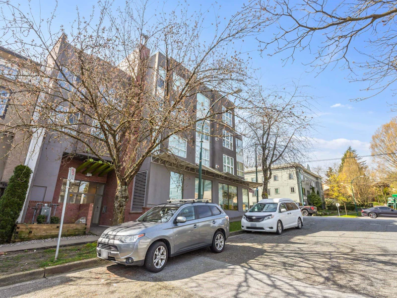 306 - 988 W 21st Avenue, Vancouver BC V5Z 1Z1
