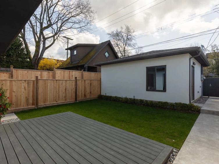 2-4084 W 10th Avenue, Vancouver, BC, V6R 2H1 - 31