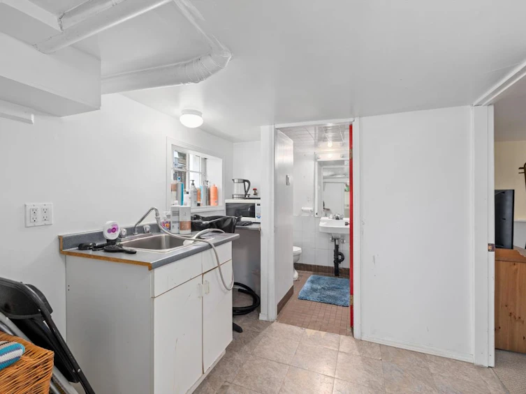 4343 W 14 Avenue, Vancouver, BC, V6R 2X9 - 30