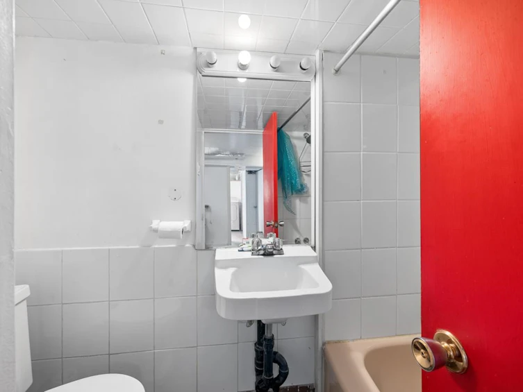 4343 W 14 Avenue, Vancouver, BC, V6R 2X9 - 31