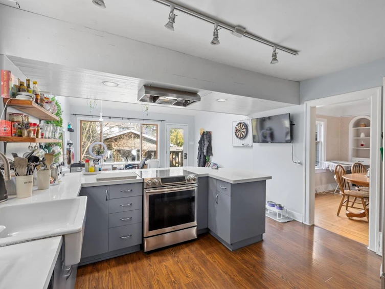 4343 W 14 Avenue, Vancouver, BC, V6R 2X9 - 8