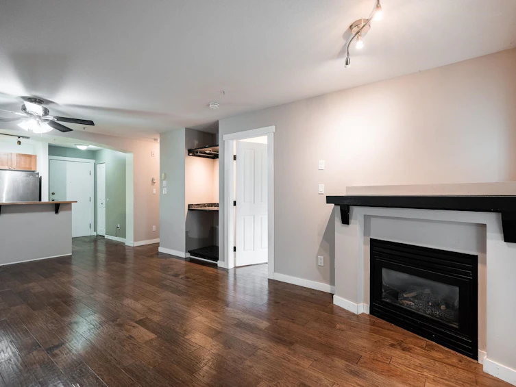 203-1420 Parkway Boulevard, Coquitlam, BC, V3E 3J6 - 13