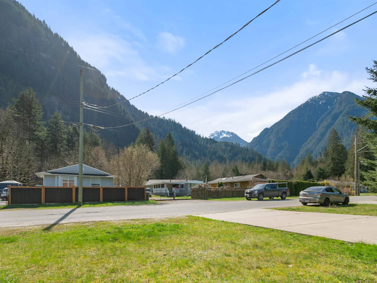 63865 Old Yale Road, Hope, BC, V0X 1L2 - 5