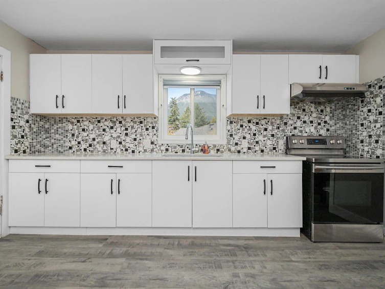 63865 Old Yale Road, Hope, BC, V0X 1L2 - 11