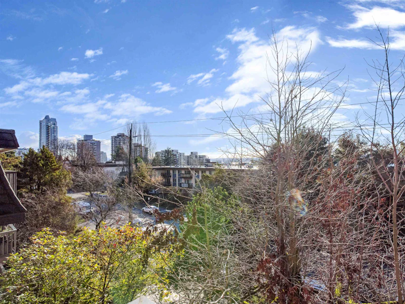 307 - 270 W 3rd Street, North Vancouver BC V7M 1G1