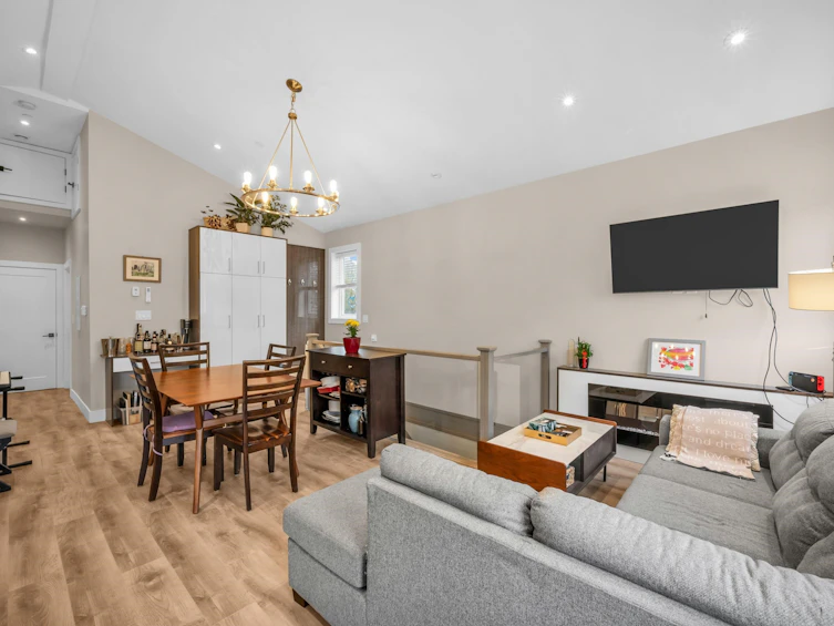 2745 Duke Street, Vancouver, BC, V5R 4S8 - 6