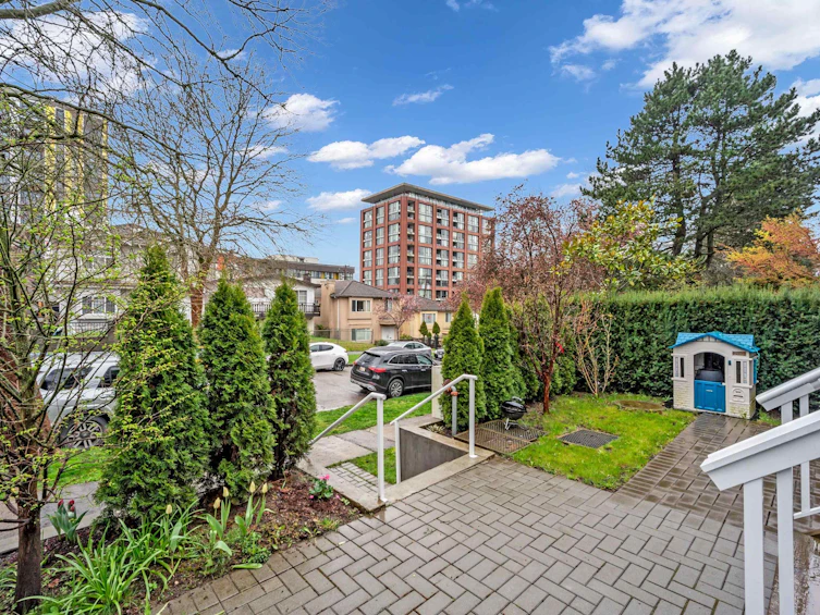 2745 Duke Street, Vancouver, BC, V5R 4S8 - 21