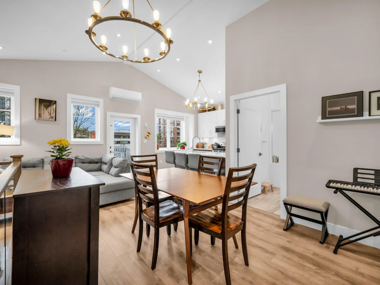 2745 Duke Street, Vancouver, BC, V5R 4S8 - 4