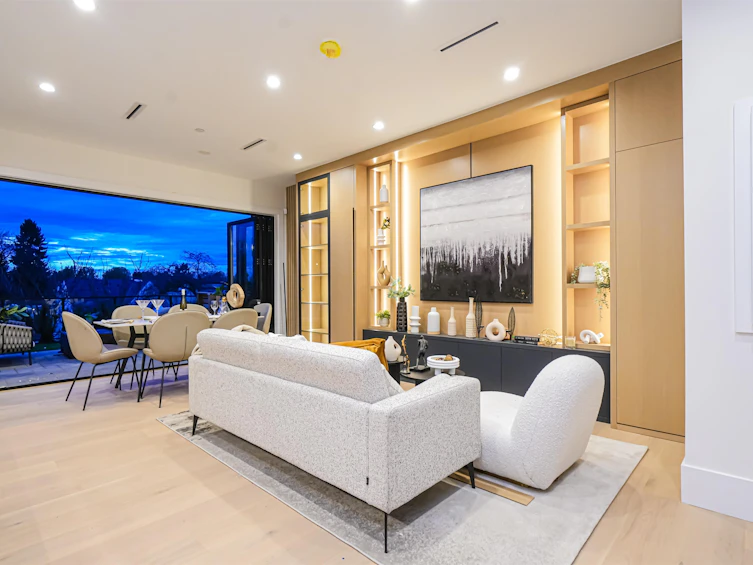 4858 Dumfries Street, Vancouver, BC, V5N 3T9 - 2