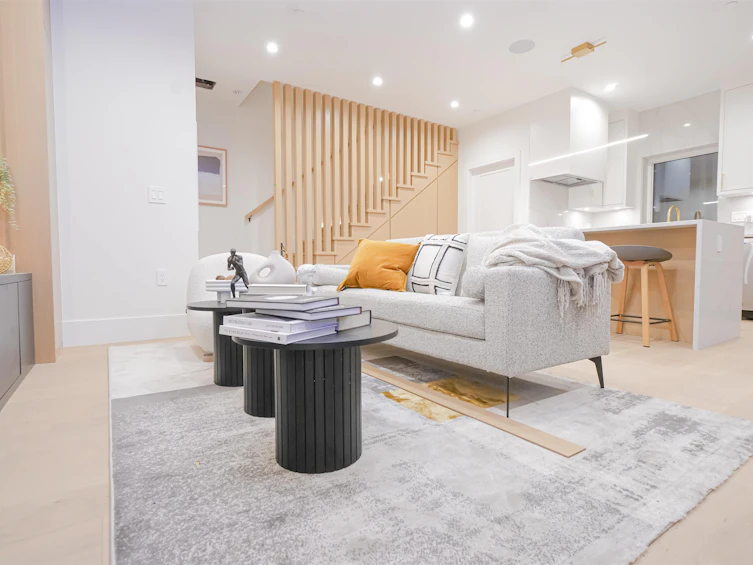4858 Dumfries Street, Vancouver, BC, V5N 3T9 - 4