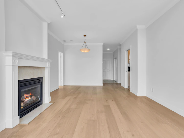 1304-160 E 13th Street, North Vancouver, BC, V7L 2L5 - 6