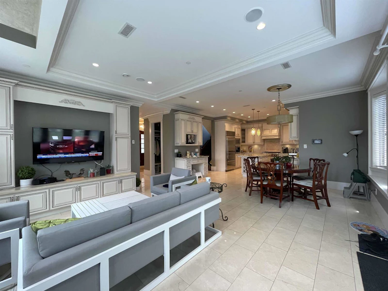 7586 Angus Drive, Vancouver BC V6P 5K3