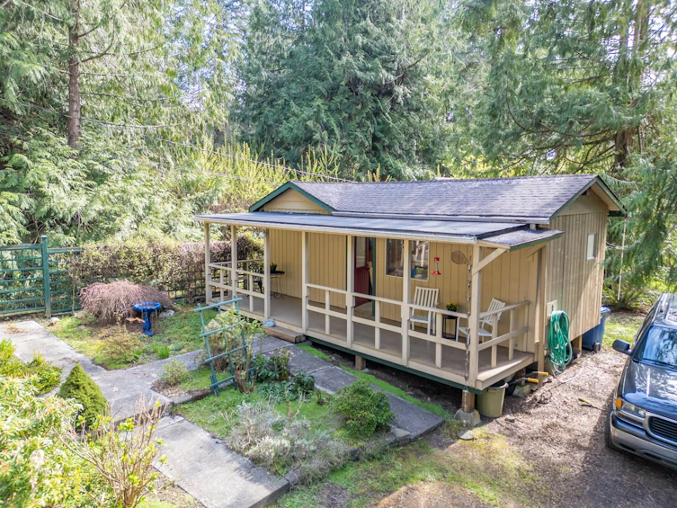 3826 Cutlass Court, Pender Island, BC, V0N 2M2 - 3