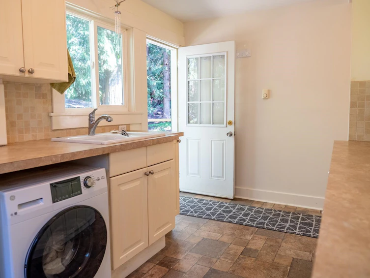 3826 Cutlass Court, Pender Island, BC, V0N 2M2 - 32
