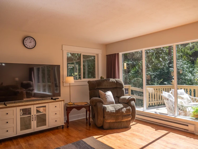3826 Cutlass Court, Pender Island, BC, V0N 2M2 - 10