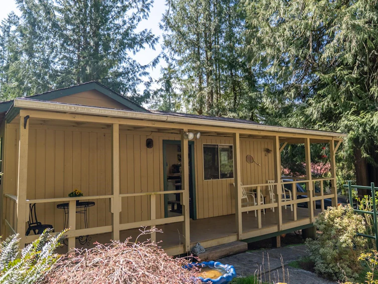 3826 Cutlass Court, Pender Island, BC, V0N 2M2 - 37