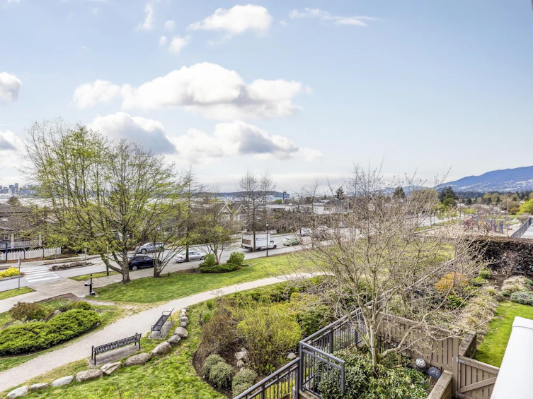 208-717 Chesterfield Avenue, North Vancouver, BC, V7M 3L8 - 26
