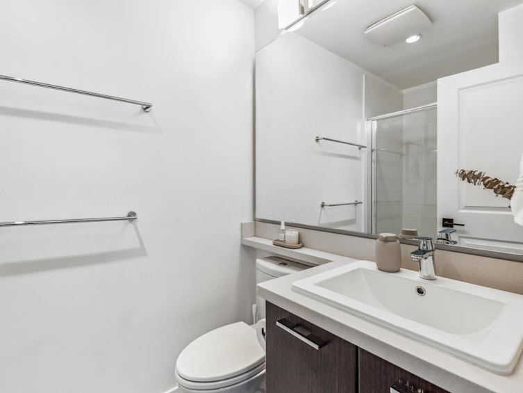 208-717 Chesterfield Avenue, North Vancouver, BC, V7M 3L8 - 22