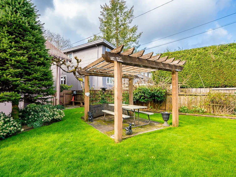 3025 W 11th Avenue, Vancouver, BC, V6K 2M5 - 27