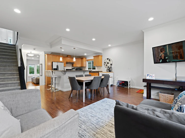 320 E 5th Street, North Vancouver, BC, V7L 1L9 - 10
