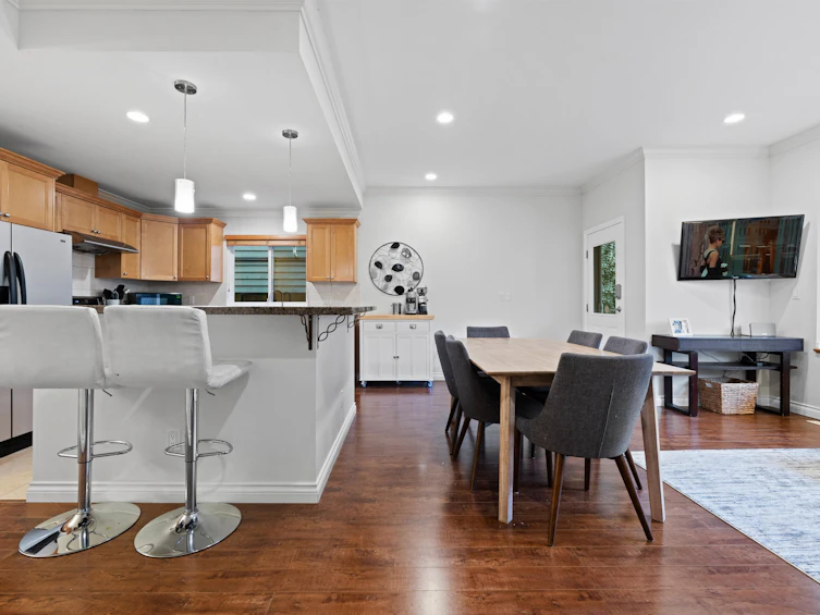 320 E 5th Street, North Vancouver, BC, V7L 1L9 - 11
