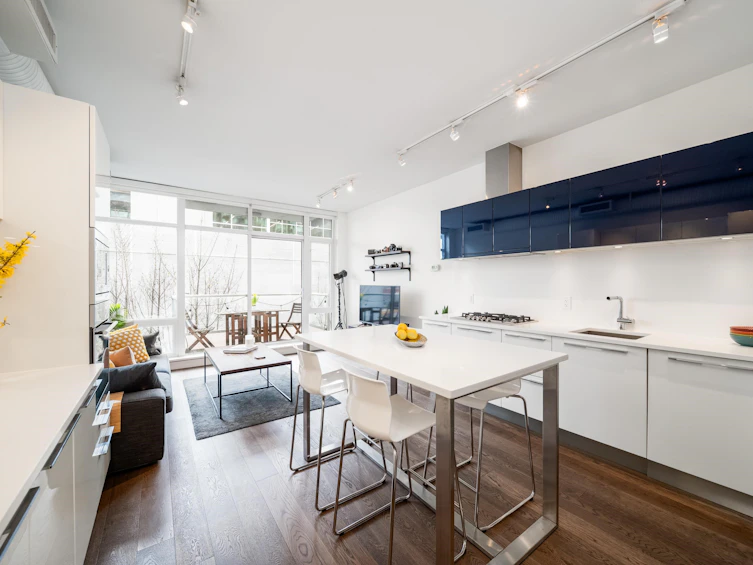 523-108 E 1st Avenue, Vancouver, BC, V5T 0E4 - 3
