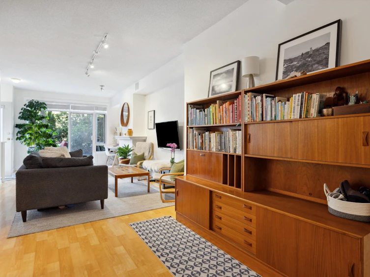 203-3600 Windcrest Drive, North Vancouver, BC, V7G 2S5 - 17