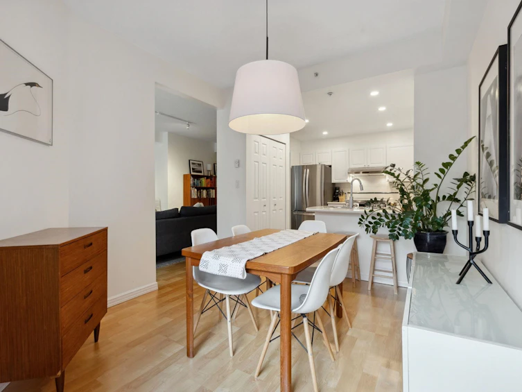 203-3600 Windcrest Drive, North Vancouver, BC, V7G 2S5 - 9
