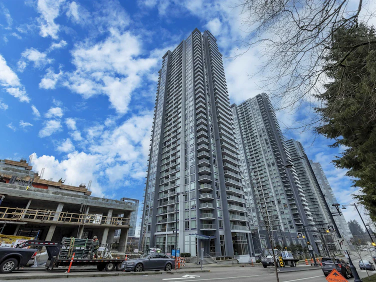 1606-13750 100 Avenue, Surrey, BC, V3T 0L3