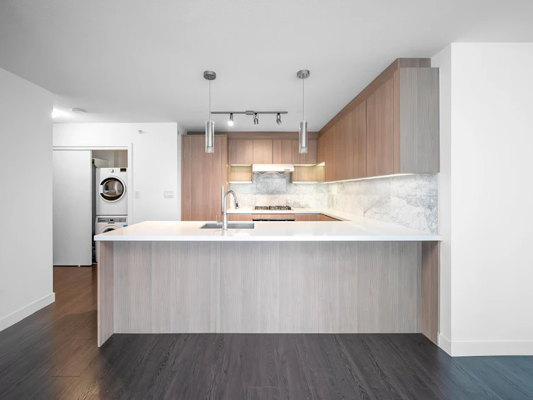 1606-13750 100 Avenue, Surrey, BC, V3T 0L3 - 5
