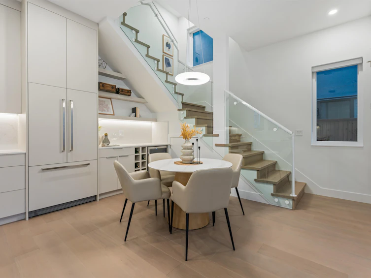 1-2241 E 8th Avenue, Vancouver, BC, V5N 1V4 - 5