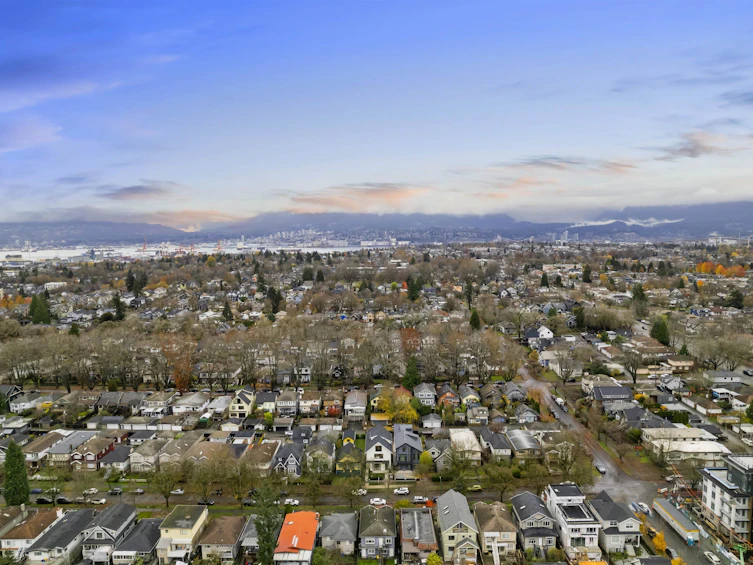 1-2241 E 8th Avenue, Vancouver, BC, V5N 1V4 - 33