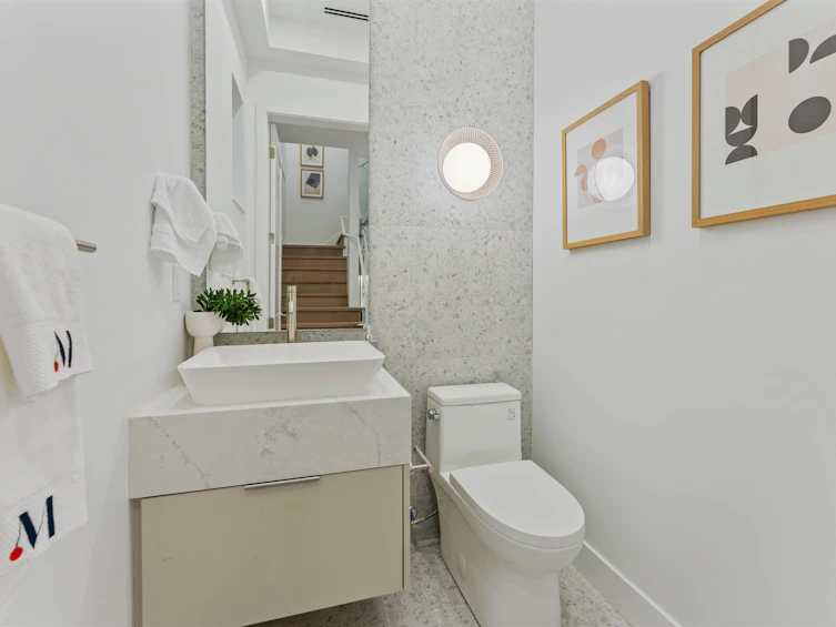 1-2241 E 8th Avenue, Vancouver, BC, V5N 1V4 - 11