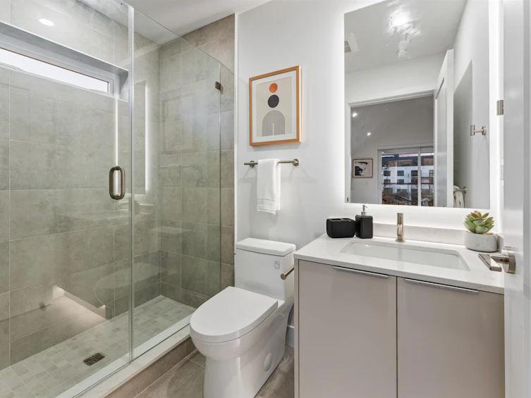 1-2241 E 8th Avenue, Vancouver, BC, V5N 1V4 - 25