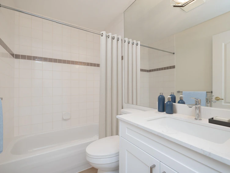 315-33150 4th Avenue, Mission, BC, V2V 7A3 - 7