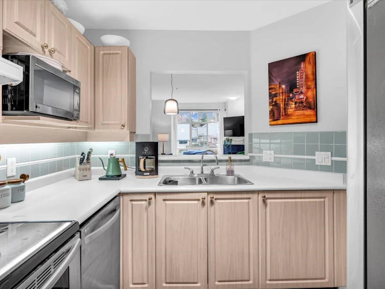 303-630 Roche Point Drive, North Vancouver, BC, V7H 3A1 - 13