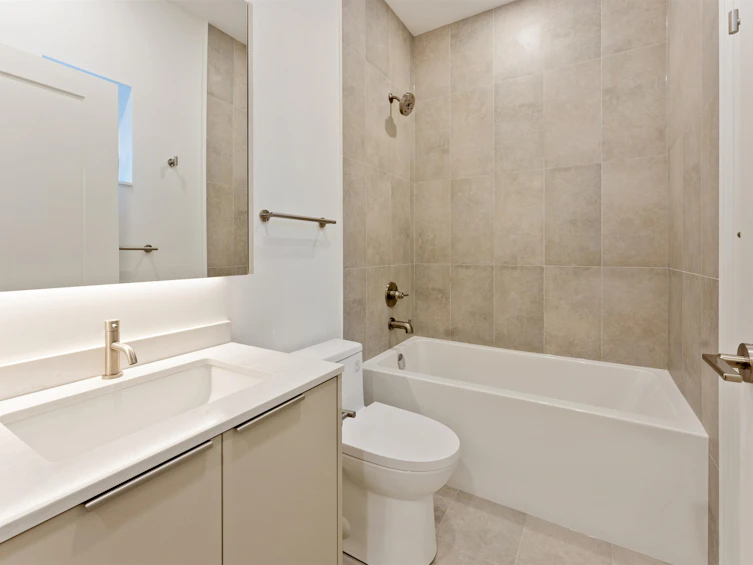 2-2241 E 8th Avenue, Vancouver, BC, V5N 1V4 - 14