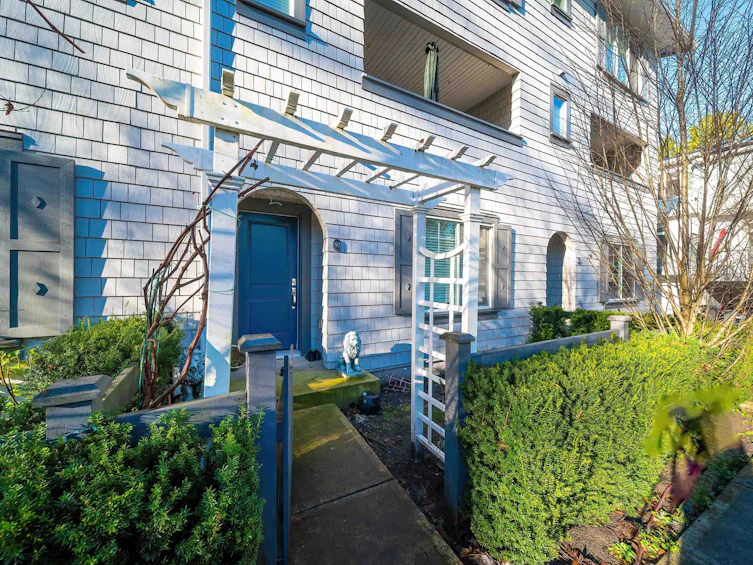 92-8168 136a Street, Surrey, BC, V3W 2Z6