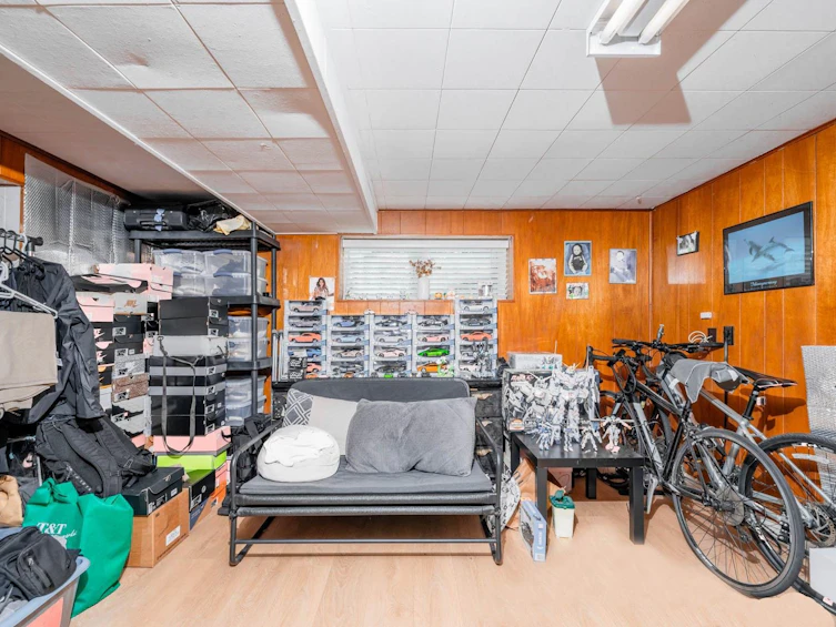479 E 30th Avenue, Vancouver, BC, V5V 2V5 - 12